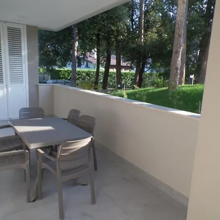 New Flat In A With Pool And Jacuzzi Μπιμπιόνε