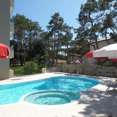 Διαμέρισμα New Flat In A With Pool And Jacuzzi Μπιμπιόνε