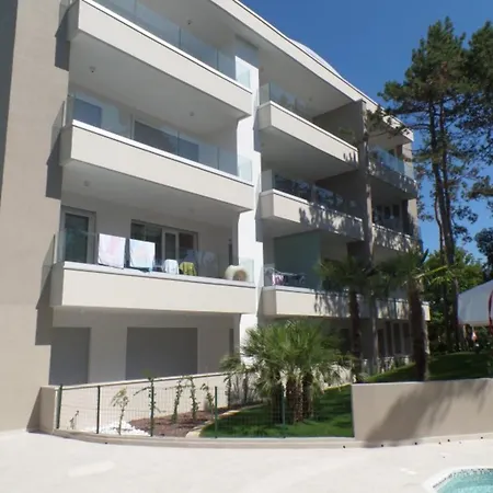 New Flat In A With Pool And Jacuzzi * Μπιμπιόνε